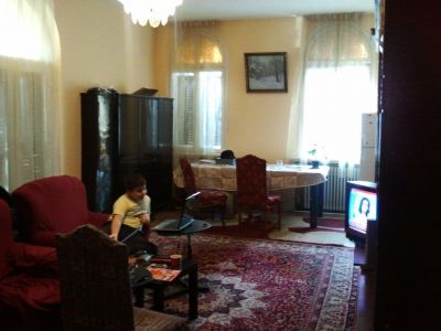 Aviatorilor - APARTAMENT IN VILA - 7 CAMERE