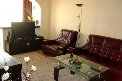 Vand apartament cu 2 camere in Campina 10