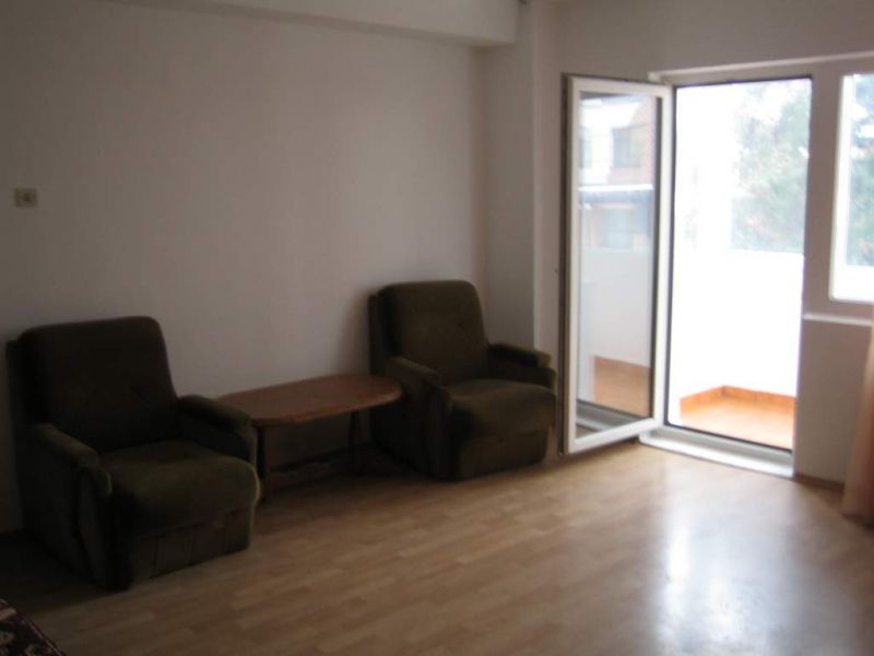 Particular ofer spre inchiriere ap. 2 camere, zona Aviatiei, Bucuresti