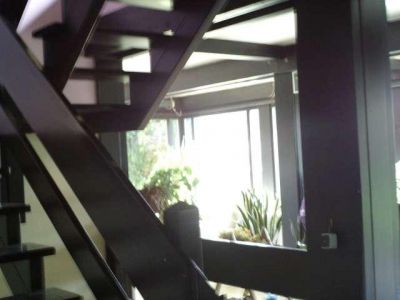 Vand casa in oradea str izvorului nr 22 .suprafata teren 2500mp suprafata construita 520mp.