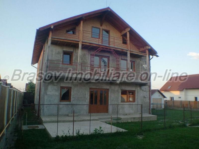 Ghimbav casa constructie noua si 700 mp teren