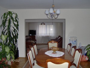 Vand urgent apartament renovat lux