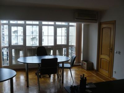 Unirii - APARTAMENT IN BLOC - 5 CAMERE