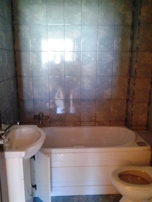 Vand apartament 2 camere in Prelungirea Ghencea
