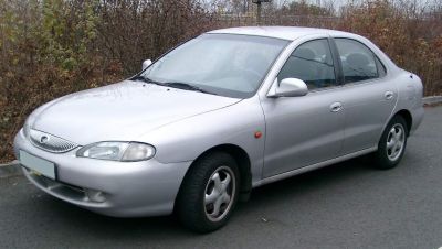 Dezmembrez hyundai lantra din anul 2000 motorizare 1.9 diesel