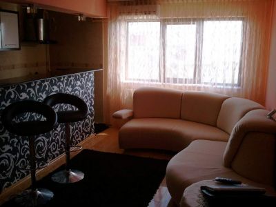 Faleza Nord 3 camere in vila, totul nou.