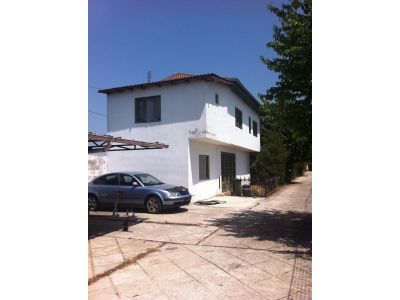 De vanzare vila 5 camere - zona Izvorani