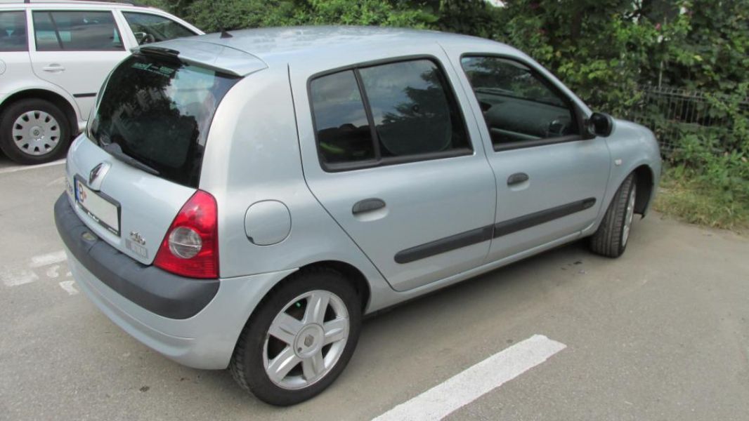 Vand Renault Clio Extreme 1,5 dci, fabricatie 2004