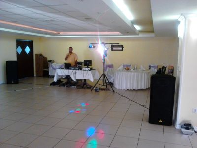 dj pentru nunta, botez, cununie, majorat, petrteceri