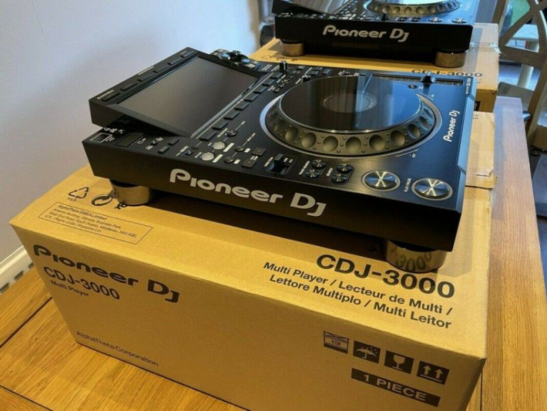 Pioneer CDJ-3000, Pioneer DJ DJM-A9, Pioneer DJM-V10 , Pioneer CDJ-2000NXS2, Pioneer DJM-900NXS2