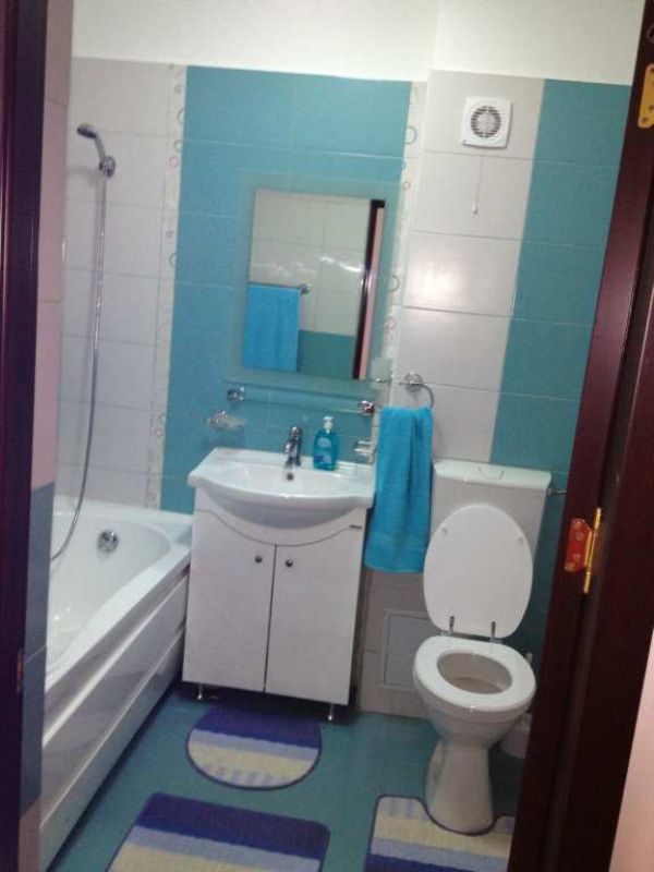 Inchiriez ap 3 camere lux, Contansta