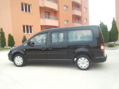 Inchiriem microbuze cu sofer.Mercedes Vito 8 si 9 locuri