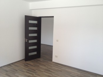 Propietar,vand ap 2(3) camere, drumul taberei, prelungirea ghencea nr 65b