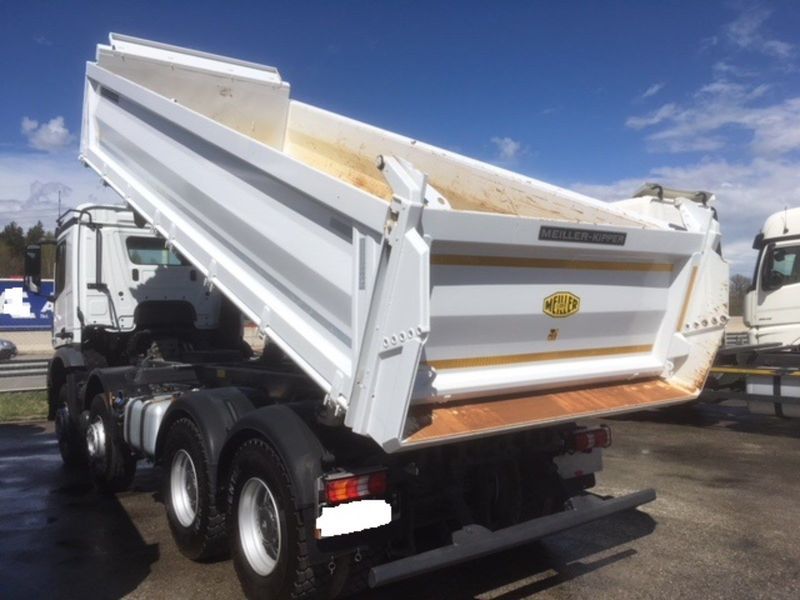 Inchiriez Basculanta 8X4