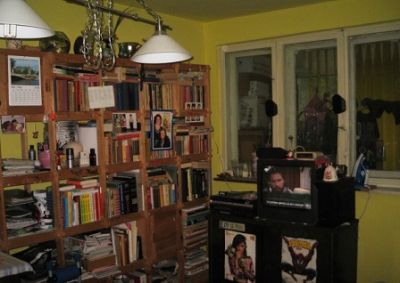 VAND 2 CAMERE MILITARI PIATA GORJULUI