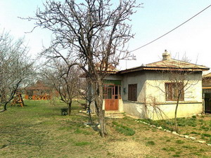 Casa MAGURELE(Ilfov), str. UNIRII,  curte 2120mp,