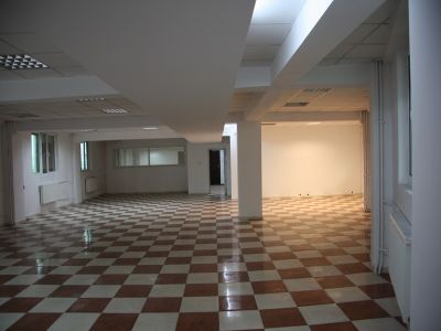 Inchiriez spatii stradale metrou Grozavesti