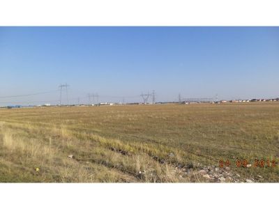 DE VANZARE, Teren intravilan Domnesti, in spatele statiei electrice, suprafata 49.000mp