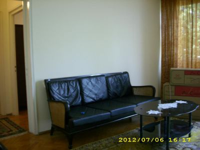 Proprietar inchiriez apartament Pajura 2 camere cu 340 eurol/unaPajura