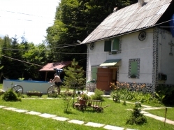 Cabana de inchiriat