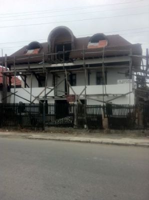 Vand casa centru Cimpulung