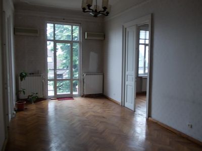 Titulescu - APARTAMENT IN VILA - 8 CAMERE