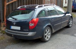 Dezmembrez renault laguna 2