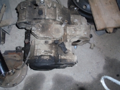 VAND CUTIE AUTOMATA VW TRANSPORTER SAU CARAVELLE 2.5TDI 