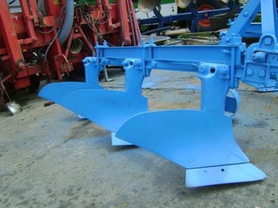 Vand urmatoarele utilaje agricole: