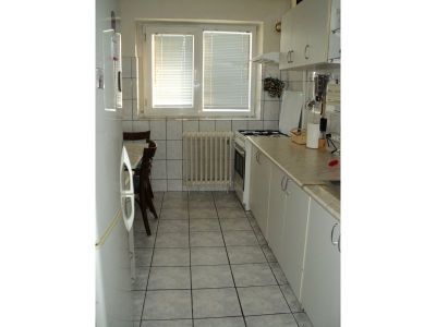 De vanzare apartament 3 camere - Crangasi