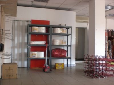 Inchiriez spatiu comercial  P-ta Progresul
