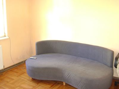 Vand apartament 2 camere Campina