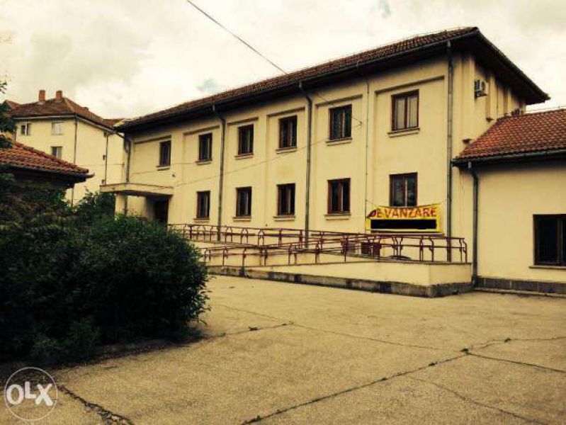 De vanzare Cladire administrativa Craiova central