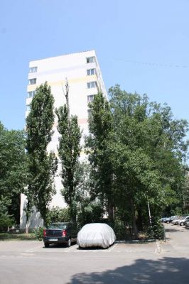 53.900 Eur, Str. Burdujeni - Titan. Ap. 3 cam