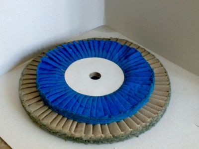 Disc ventilat, textil, sissal, plisat pentru slefuiri