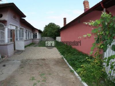 TEREN SI CASA DE VANZARE COLIBASI