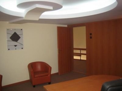 inchiriez spatiu otopeni de birouri