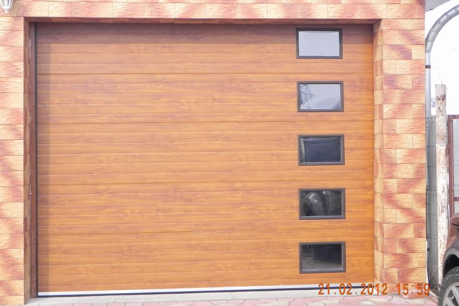 Usi de garaj sectionale