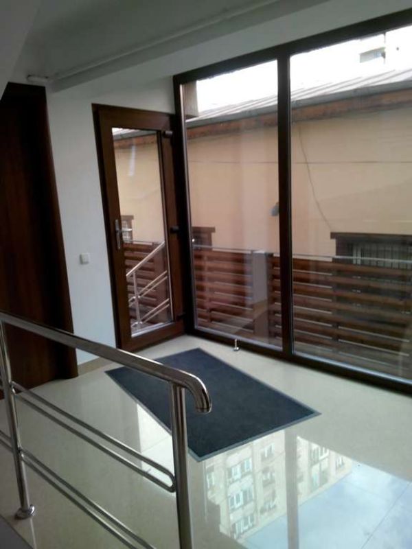 Inchiriez spatii birouri in zona Iancului