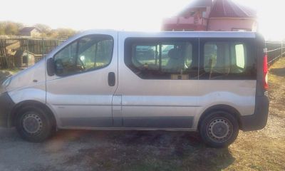 vand opel vivaro 6 locuri 2003 6250 euro neg.