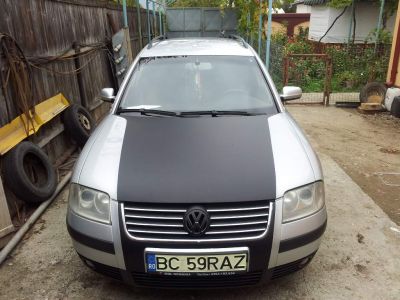 Vand Volkswagen Passat 2003 Onesti