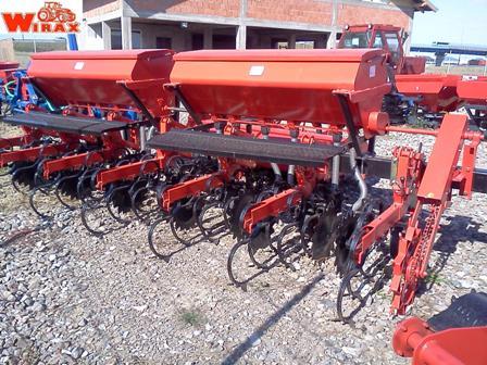 CULTIVATOR CU FERTILIZARE YCM-G7 ,  pe 7 randuri