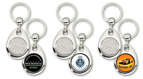 Brelocuri cu fisa  personalizabile, ideale pentru targuri , expozitii, conferinte etc.