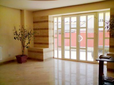 Inchiriez cladire birouri zona Barbu Vacarescu