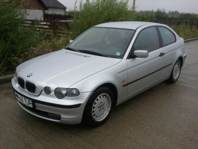 Autoturism BMW 318i
