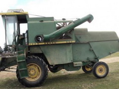 Vind combina de treierat cereale john deere model 960