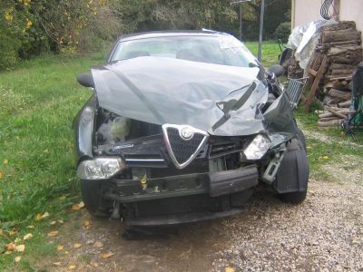 Cumpar Autoturism avariat - rasturnat - dauna totala -