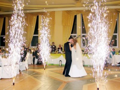 Invitatii nunta, Invitatii botez, Plicuri de bani, Artificii tort, Artificii dans