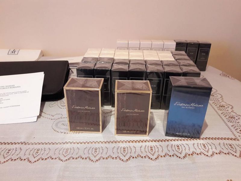 Vand Parfumuri -Produse Cosmetice