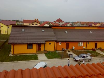 tigla metalica